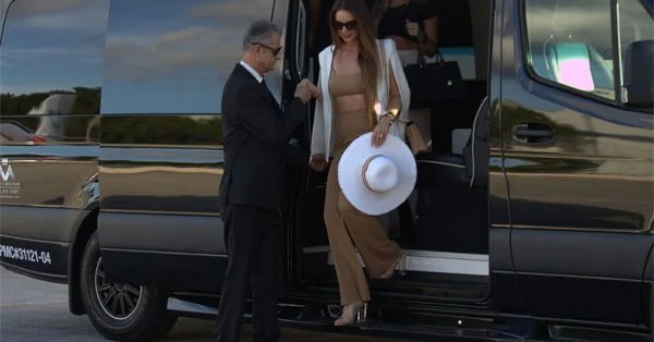 Luxury Transportation Service from MCO to Encore Resort at Reunion